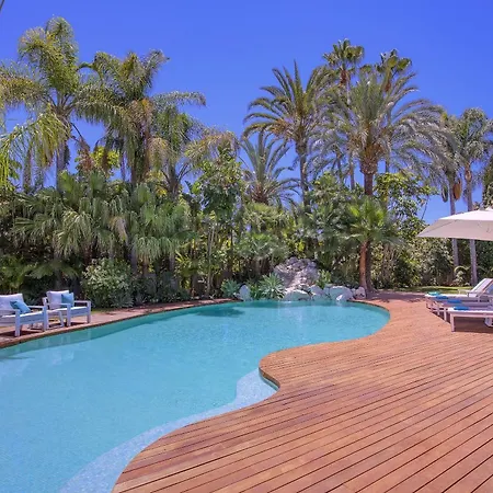Se Encuentra A Un Corto Paseo De La Playa Holiday home *